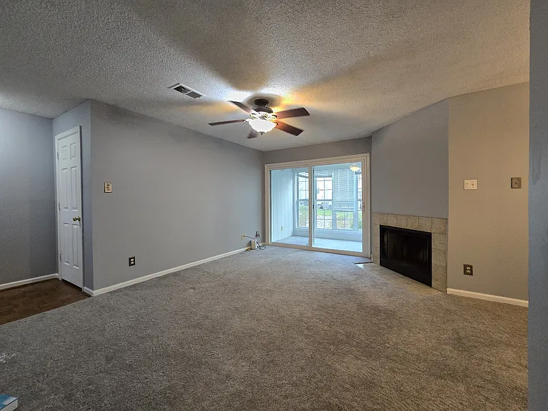 12110 Green Leaf Ct #202 — Photo 4