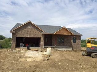 1120 Cross Creek Dr, Uniontown, PA 15401