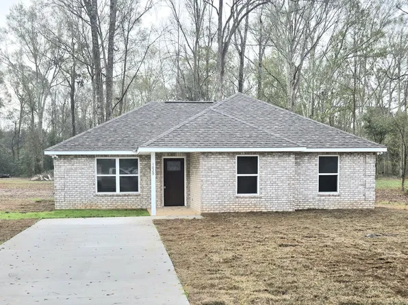 1029 Neal Rd, Picayune, MS 39466