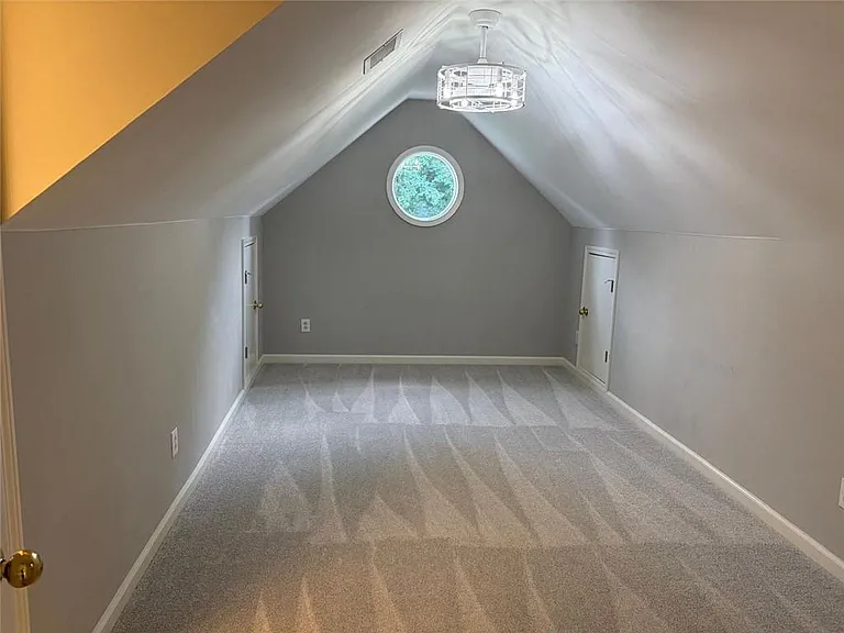 96 Highgrove Dr — Photo 19
