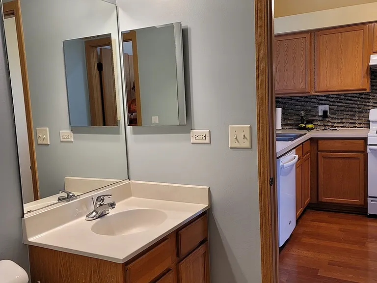 402 Waubonsee Dr — Photo 11