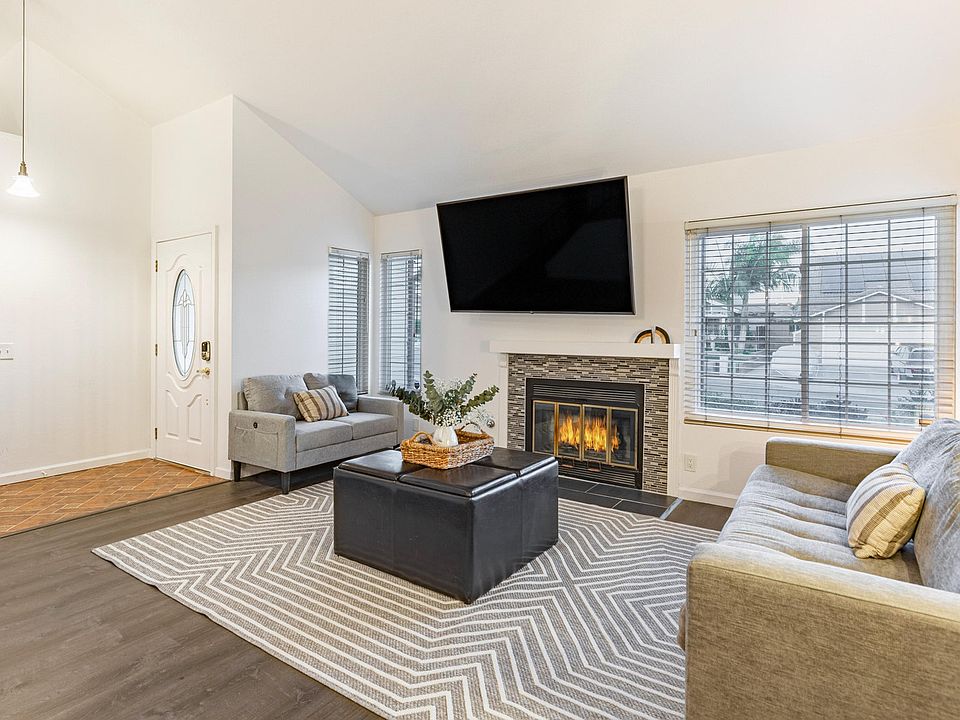 1st image of 1878 Sherbrooke St Floor 1-ID1027084P