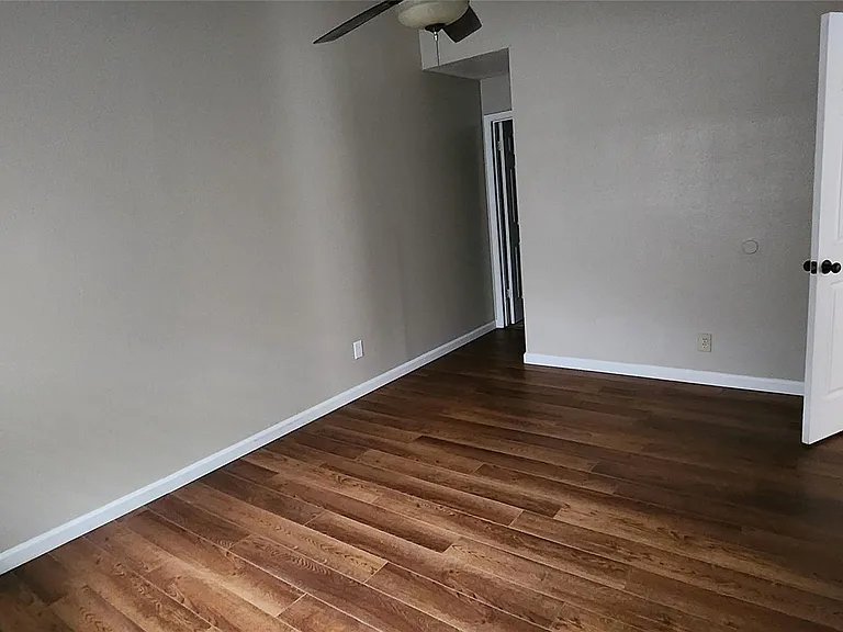 11011 Crenchrus Ct — Photo 9