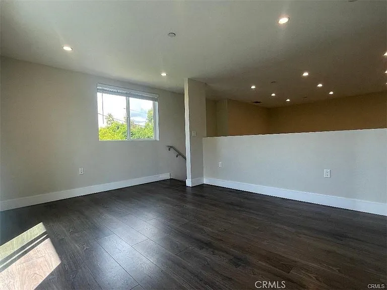 6445 Woodley Ave #204 — Photo 27
