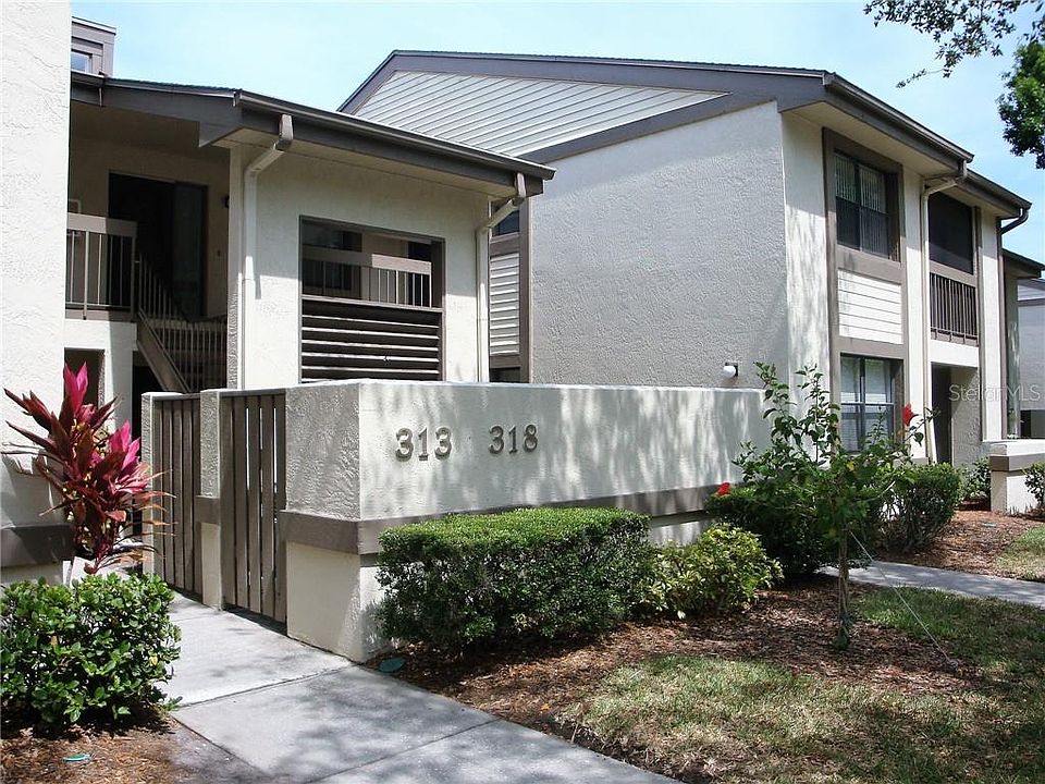 1st image of 313 Woodlake Wynde