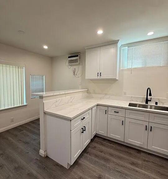 6006 W Pico Blvd #1/2 — Photo 2