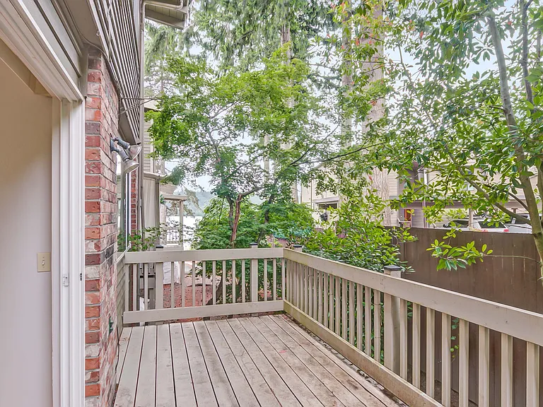 4050 W Lake Sammamish Pkwy NE #204 — Photo 23