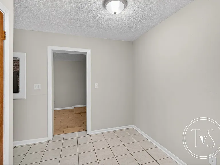 113 Elm St — Photo 13