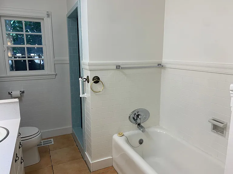 216 Haydon St — Photo 11