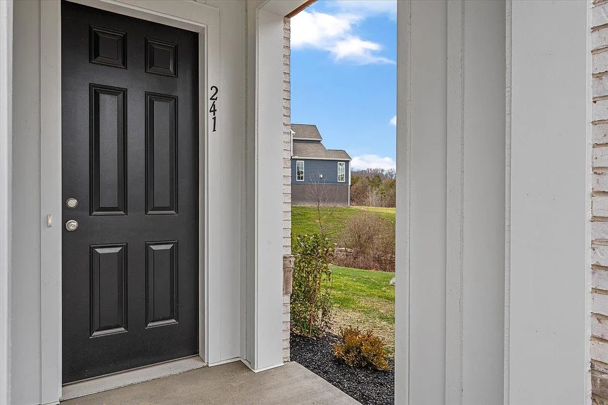 3 bed, 2.5 bath, $3,400 — Photo 4