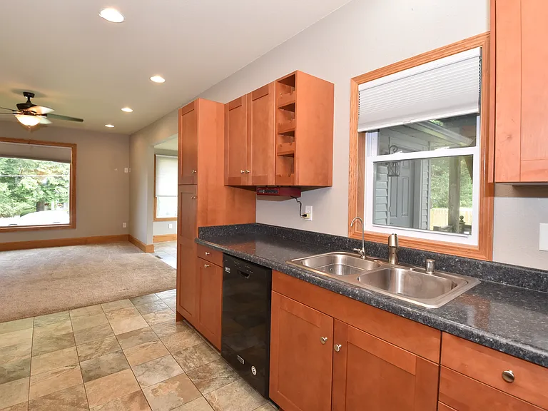 W330N4339 Lakeland Dr #A — Photo 8