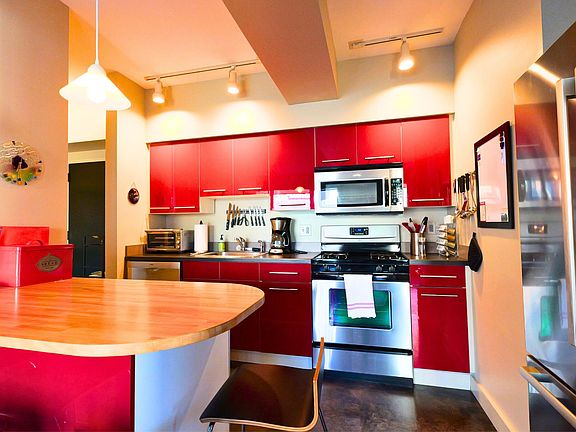 5th image of 21 Chestnut Street #606