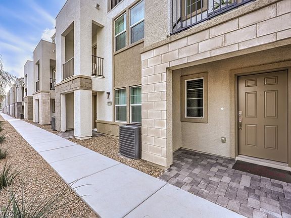 5th image of 6110 Garden Oasis St