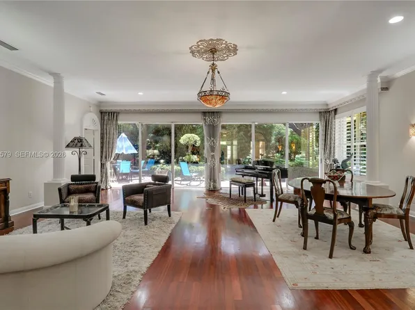 115 Winter Club Ct, Palm Beach Gardens, FL 33410