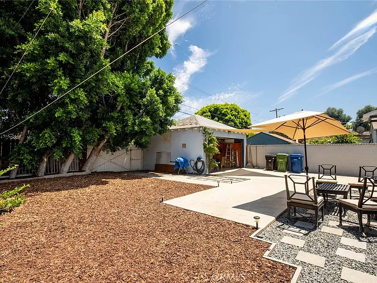 4444 Tujunga Ave — Photo 5