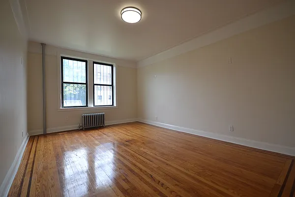 Rented by Silverstein Collection LLC  | media 14