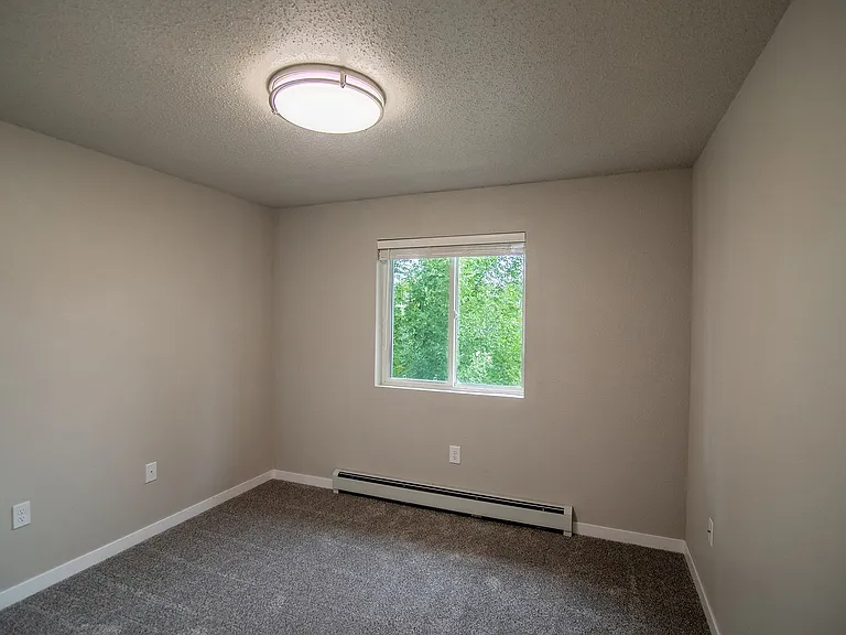 Turnpike Apartments — Photo 23