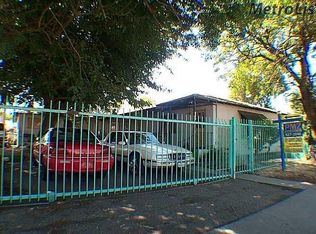 664 Paradise Rd, Modesto, CA 95351