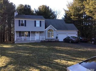 16 Island Bay Ave, Middle Island, NY 11953
