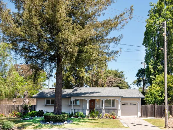 556 Baron Drive, Rohnert Park, CA 94928