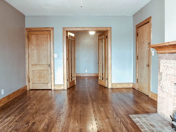 4th image of 1318 N Robinson Ave #7