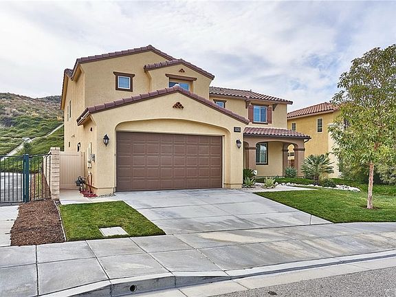 2nd image of 16830 Royal Pines Ln