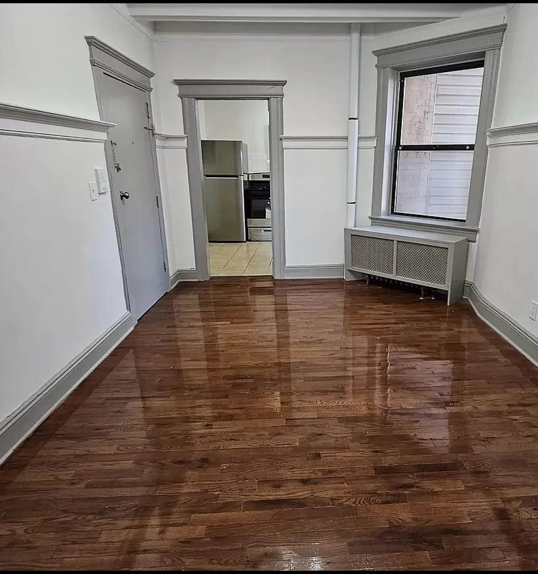 3 bed, 1250 sqft, $2,295 — Photo 3