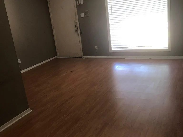 509 W Main St #5 — Photo 6