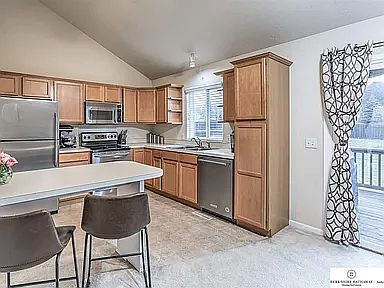5th image of 7361 N 73rd St