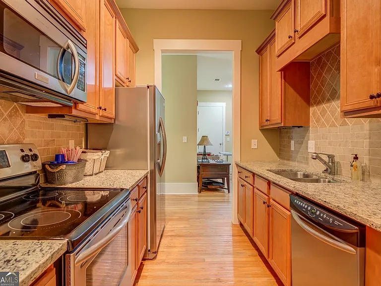 4165 Raphael St SW — Photo 20