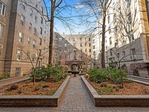 45-08 40th St APT A42, Queens, NY 11104