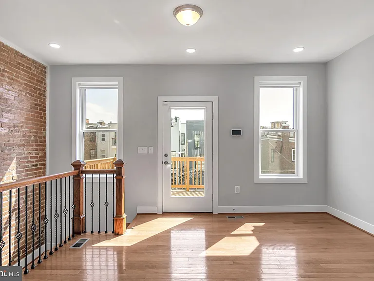 1310 Riggs St NW — Photo 34