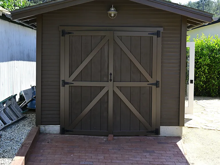1964 Addison Way — Photo 26