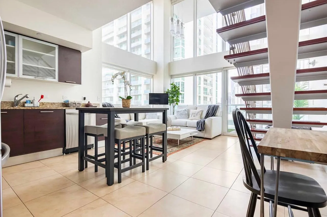 2 bed, 1289 sqft, $5,500 — Photo 3