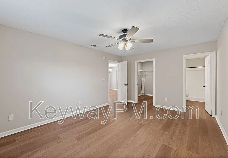 858 Pawley Ct — Photo 8