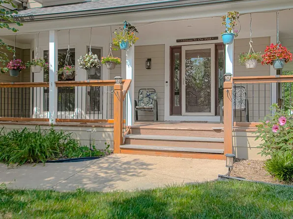 2250 SW Forestpark Pl, Lees Summit, MO 64081