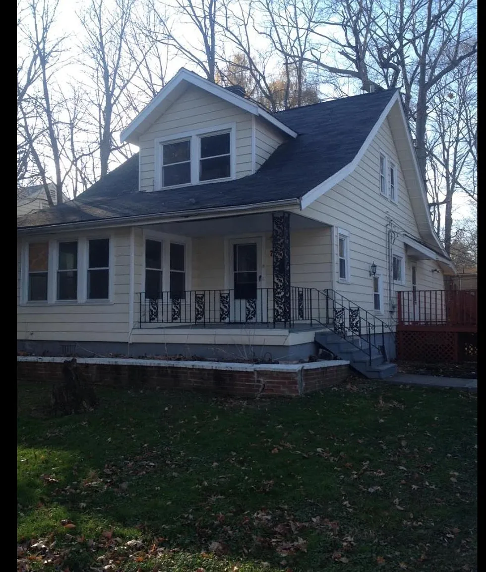 75 Cresswell Ave photo 1