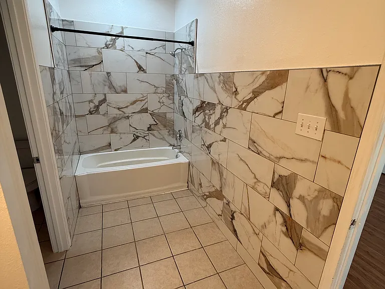 320 Woodgrove Dr #A — Photo 13
