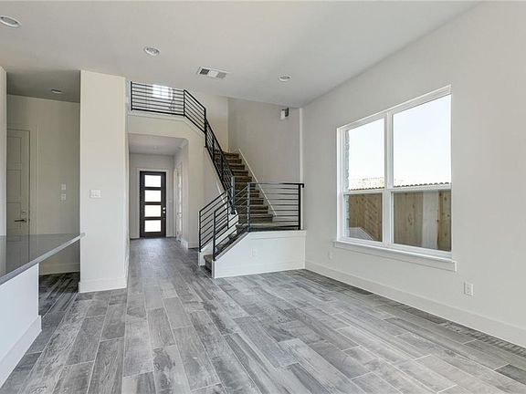 3rd image of 1248 Westborough Ln