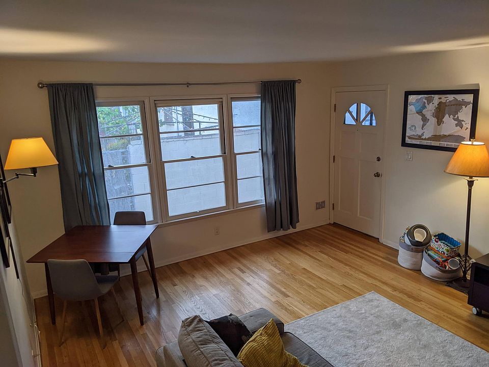 2nd image of 4149 La Salle Ave #4151