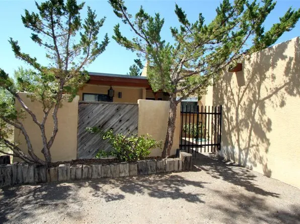 830 Live Oak Rd NE APT E, Albuquerque, NM 87122