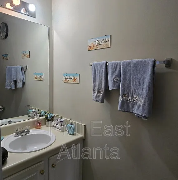 70 Desota Dr — Photo 13