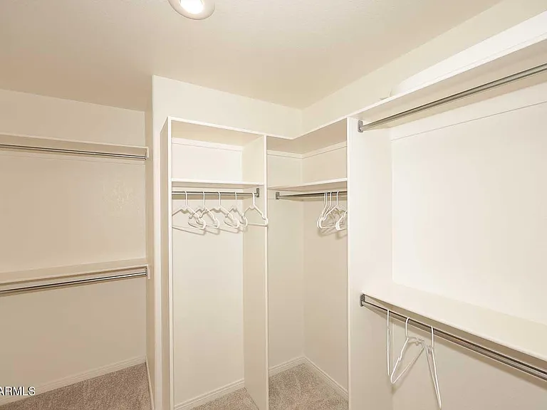 18510 E Leather Ln — Photo 29