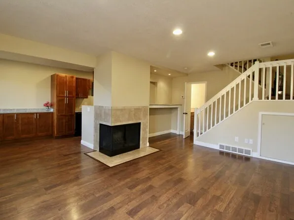 8787 Chase Dr APT 216, Arvada, CO 80003