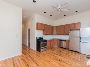 2454 N Southport Ave #3B, Chicago, IL 60614