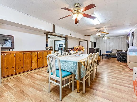 5th image of 4821 Congress Dr