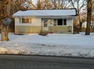 33 Lambert Ave, Mastic, NY 11950