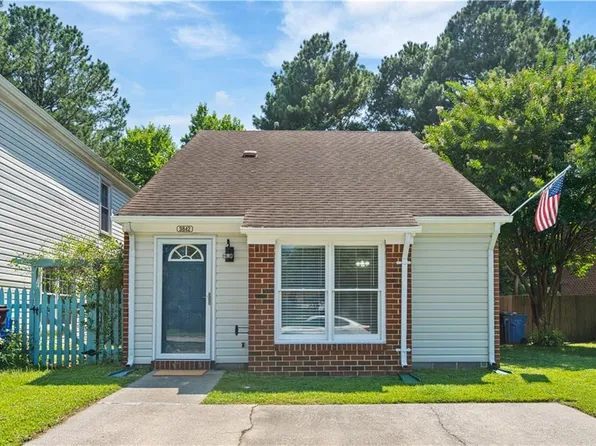 3842 Sir Francis Drake Dr, Chesapeake, VA 23321