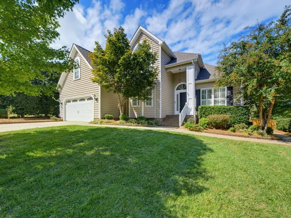 100 Bridlebit Ct, Cary, NC 27513