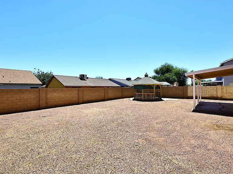 8935 W Windsor Ave — Photo 39